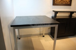 leoque-furnitures-dining-table-demi-3