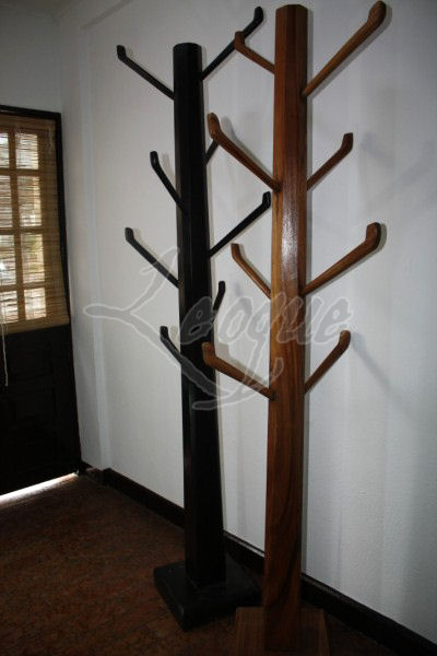 coat and bag stand