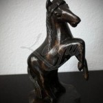 horse-wood-figure