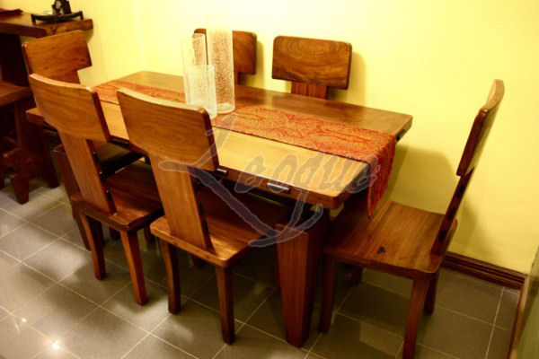 “BOLEVRA” Hardwood Dining Table Set from Western Design : Leoque