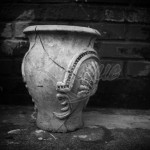 distressed-clay-planters-2