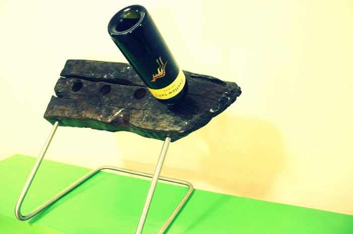 recycled wooden wine holder