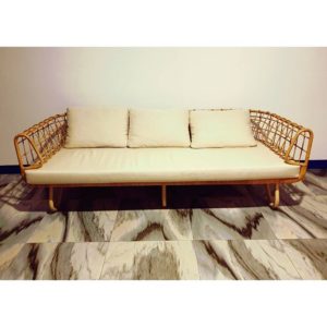 Spotted furniture: Contemporary tropical day bed sofa