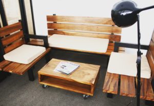 Solid acacia wood living set with foam